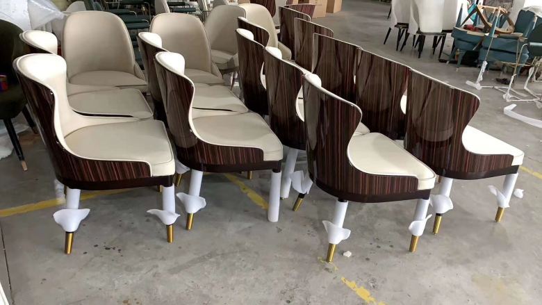 20201128/5fc1c8fc52903.jpg 博菲克家具廠軟包車間.jpg